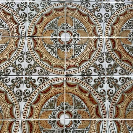 Angelina Al Borgo *
