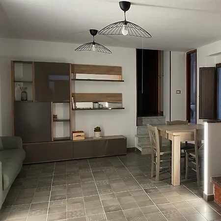 Angelina Al Borgo Apartment Aieta